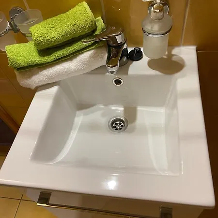 Centrum Vendeghaz 게스트하우스