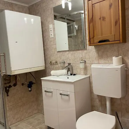 Centrum Vendeghaz 게스트하우스