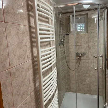 Centrum Vendeghaz 티하니