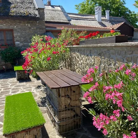 Centrum Vendeghaz 3* 티하니