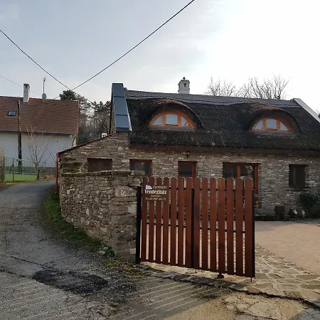 Centrum Vendeghaz Guest house Tihany