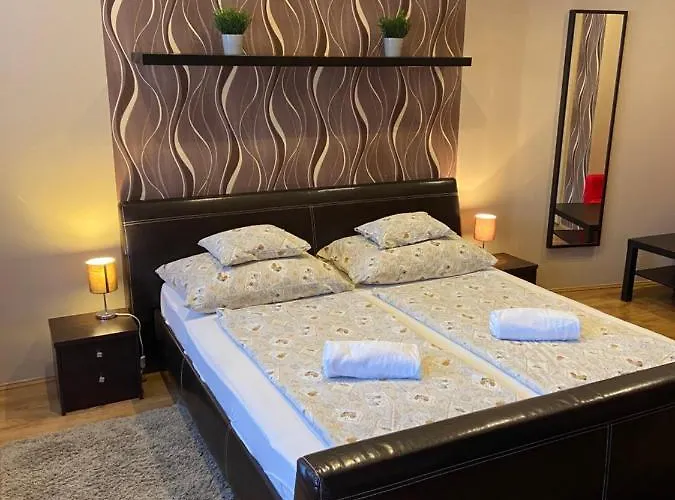 Gasthuis Centrum Vendeghaz Tihany