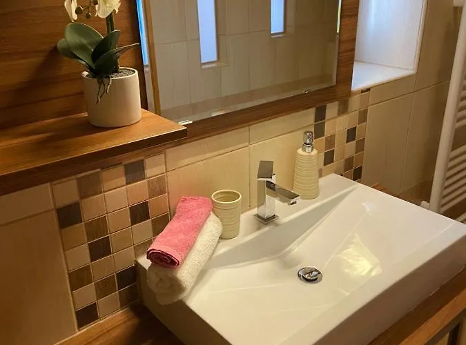 Centrum Vendeghaz 3*