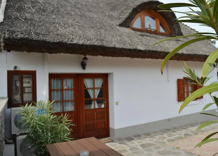 Gasthof Centrum Vendeghaz Tihany