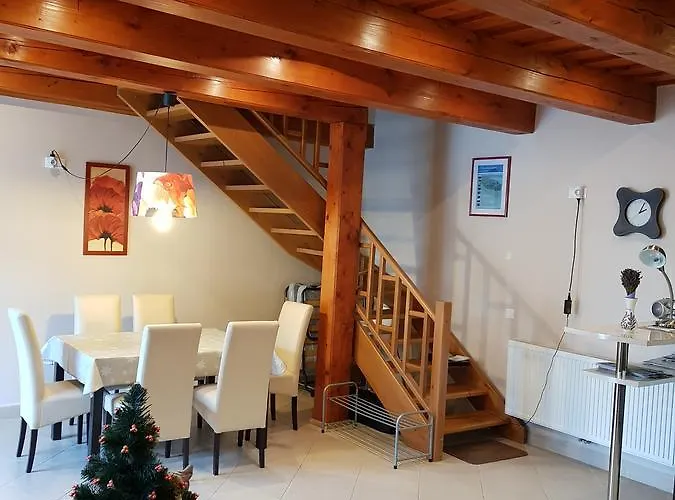 Gasthuis Centrum Vendeghaz Tihany